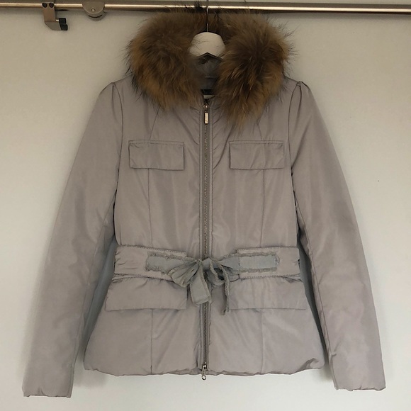 Down filled  winter jacket with belt and real fur collar , size small - Picture 1 of 5